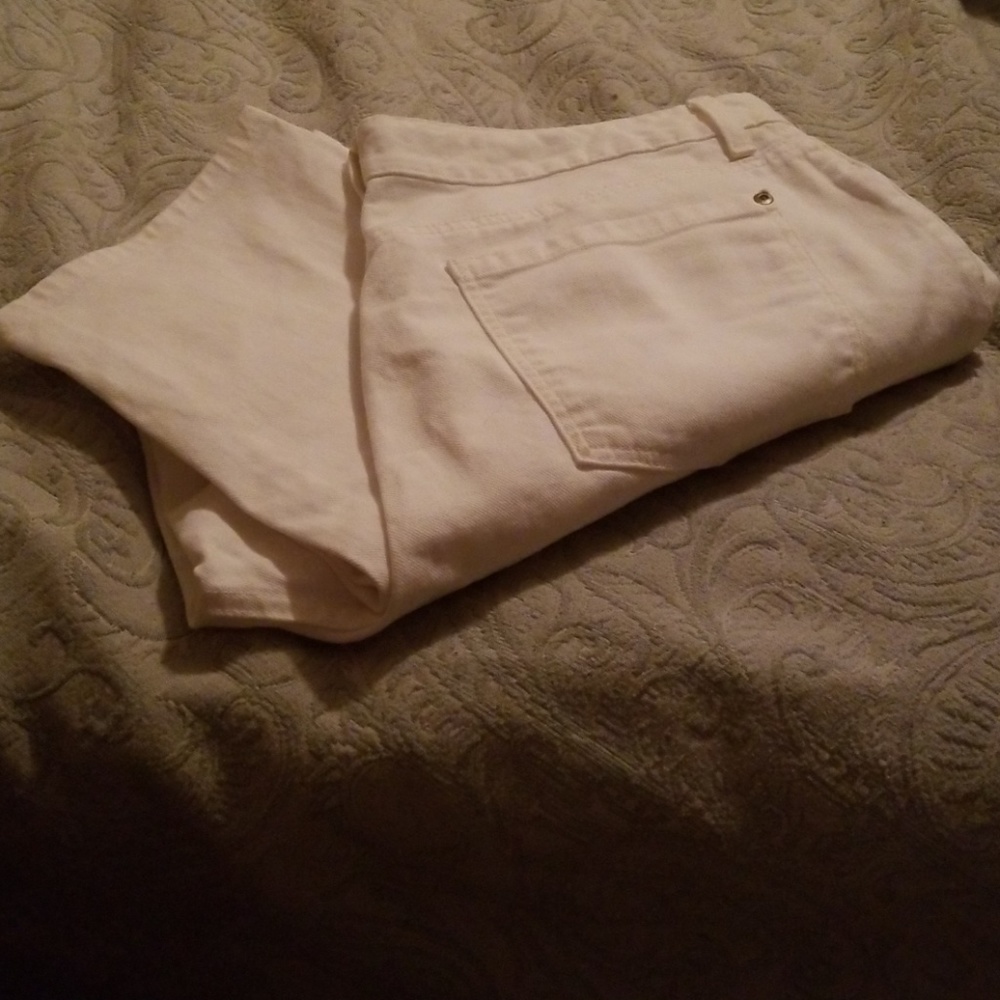 White capris
